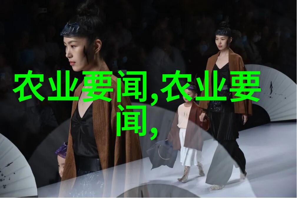 挖沟机咱们的这条路修得这么好